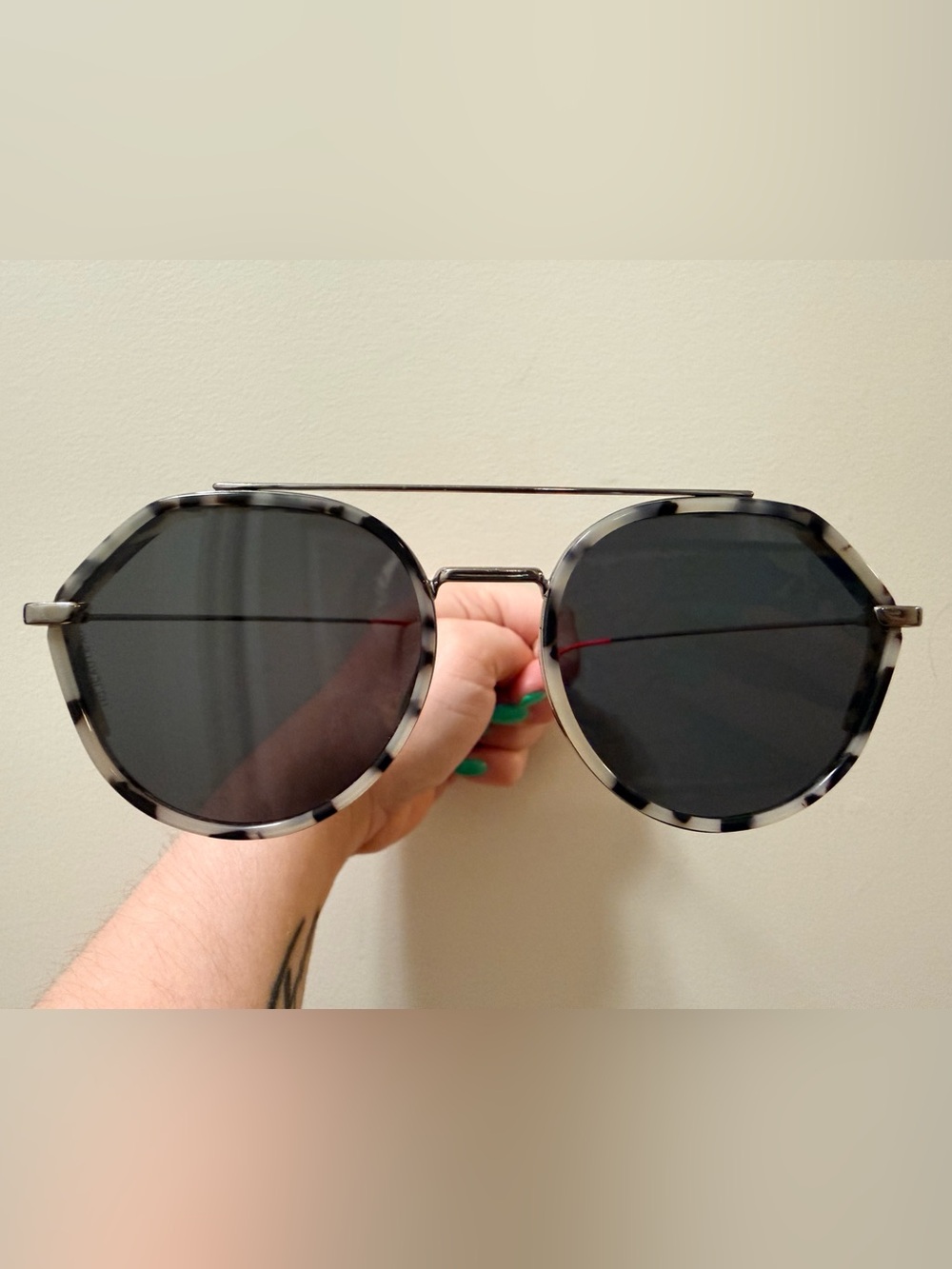 *Authentic* Christian Dior - Sunglasses